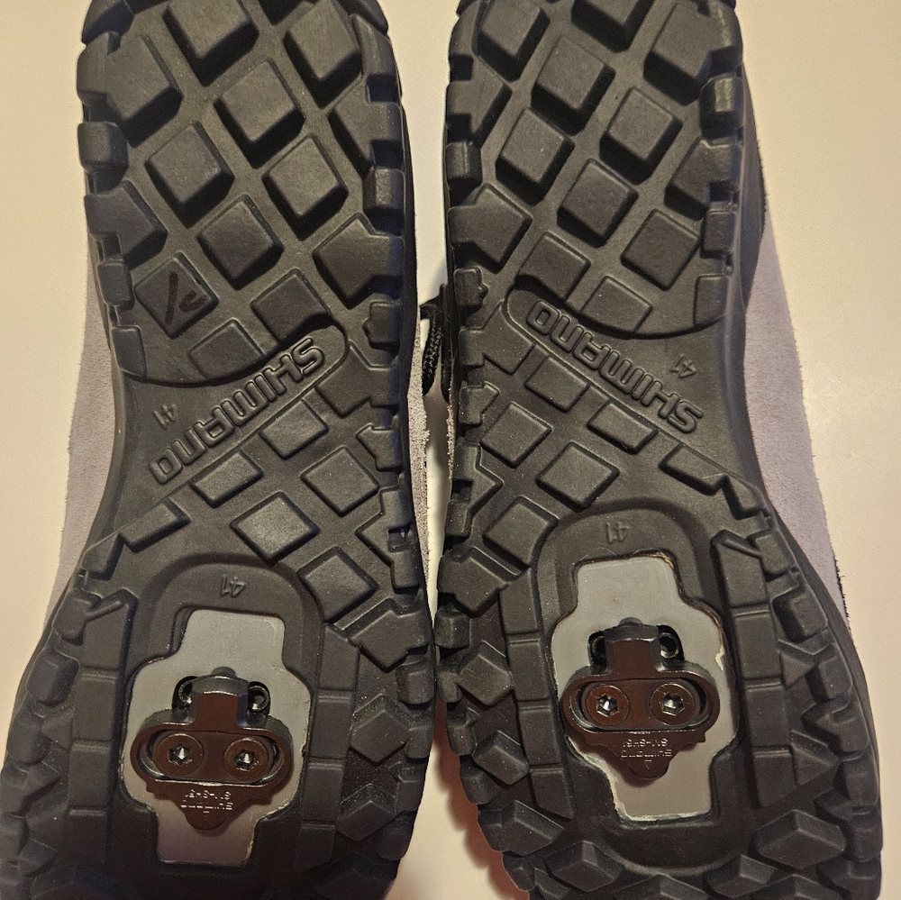 Cycling shoes